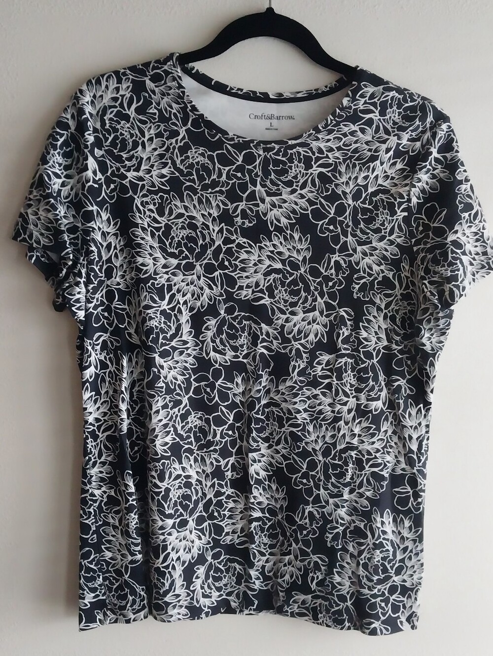 Croft & Barrow Black & White Abstract Floral 100% Cotton Short Sleeve Top